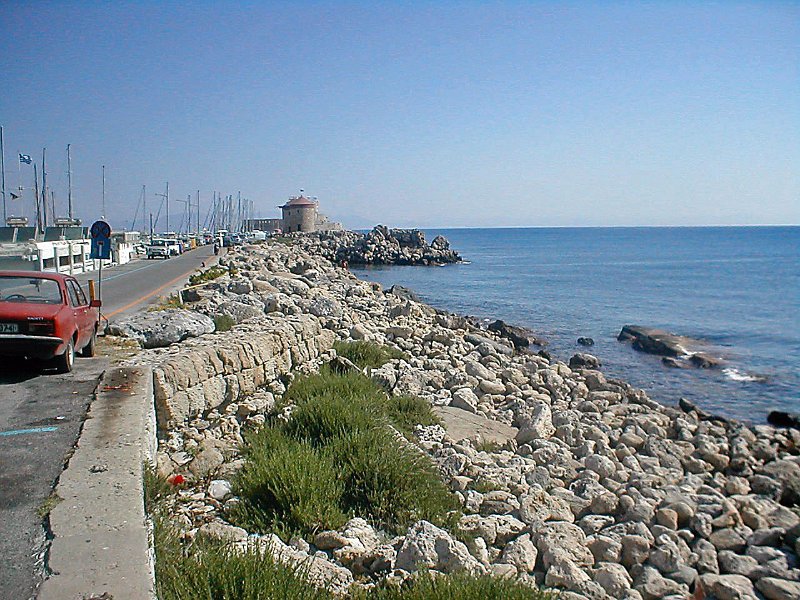 P6100076.JPG - Mandraki havnen på Rhodos